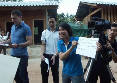 ผู้ช่วยถือสคลิป